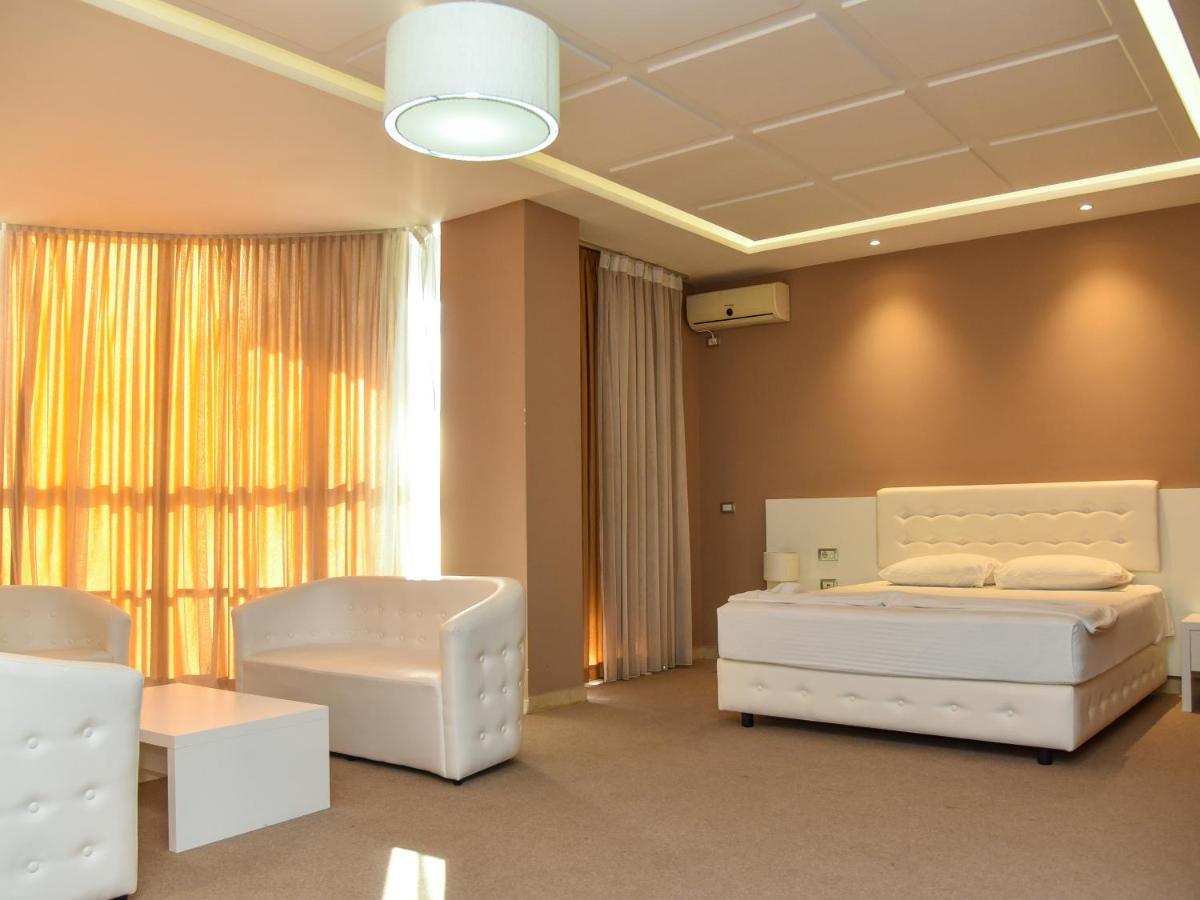 Hotel Continental دراس المظهر الخارجي الصورة