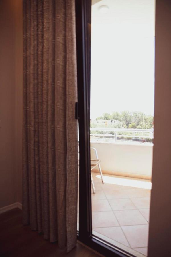Hotel Continental دراس المظهر الخارجي الصورة