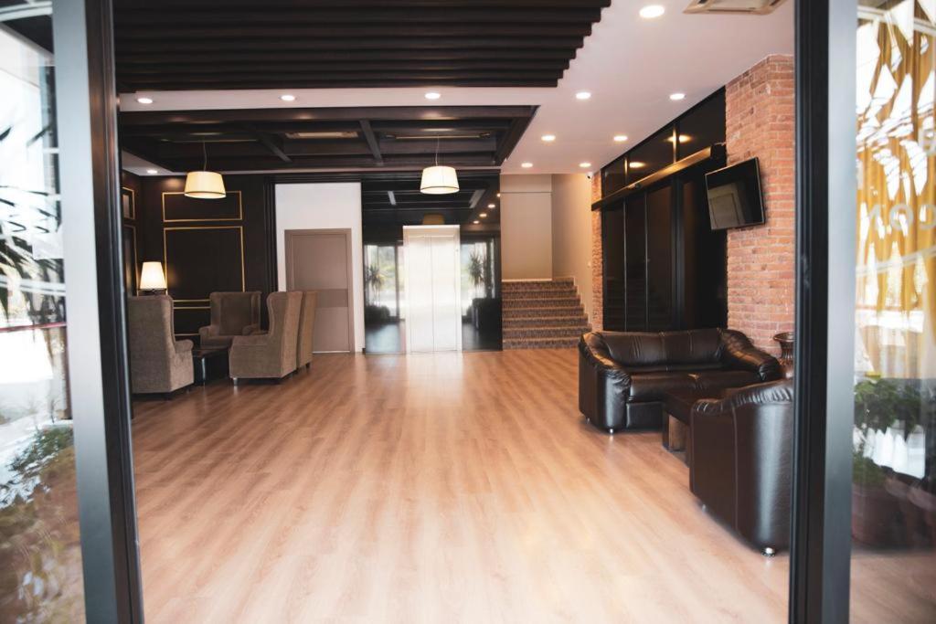 Hotel Continental دراس المظهر الخارجي الصورة