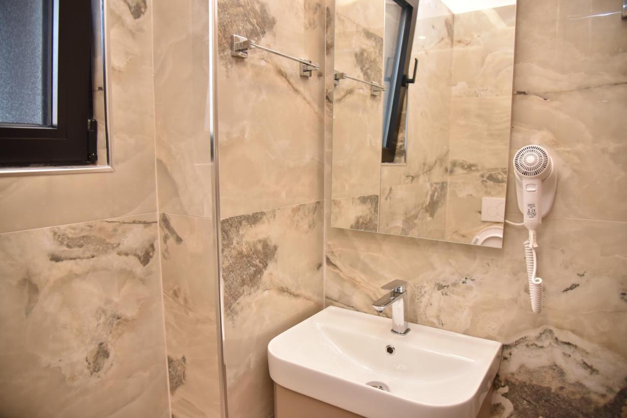 Hotel Continental دراس المظهر الخارجي الصورة